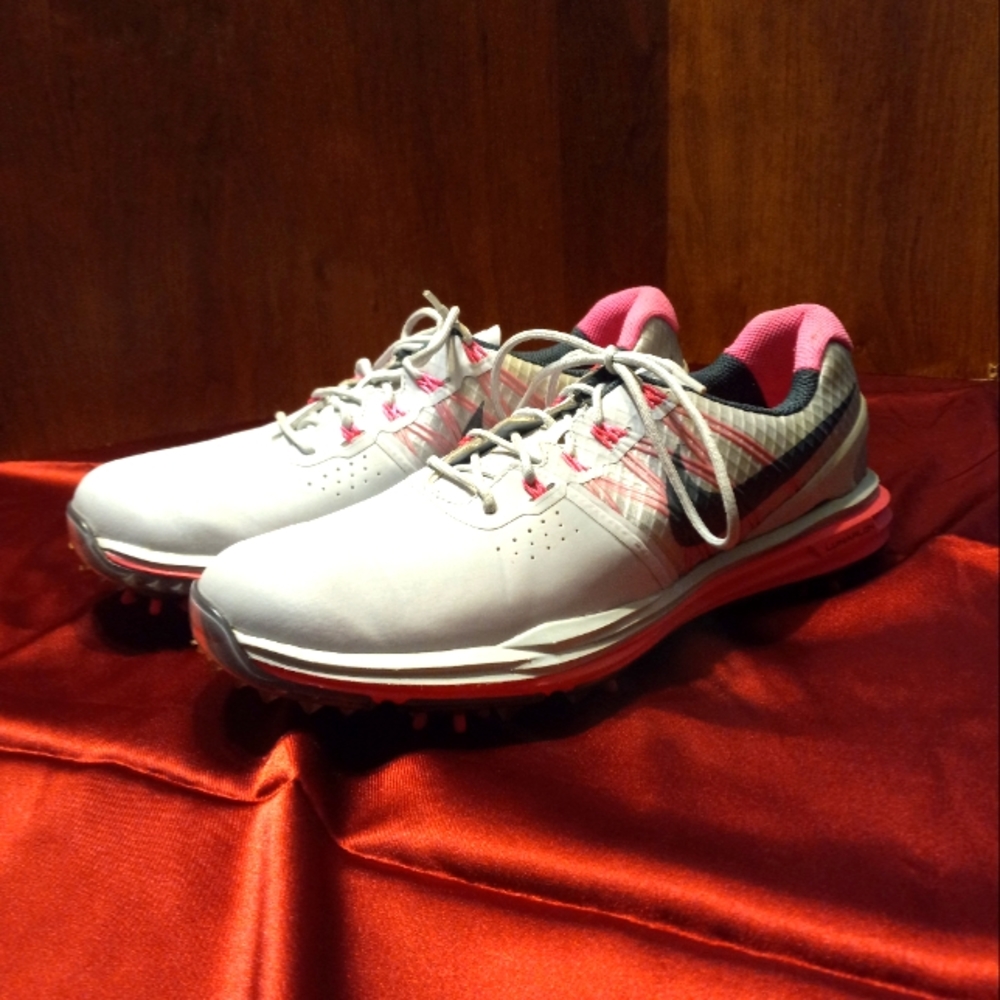 Women's Nike Cleats size9